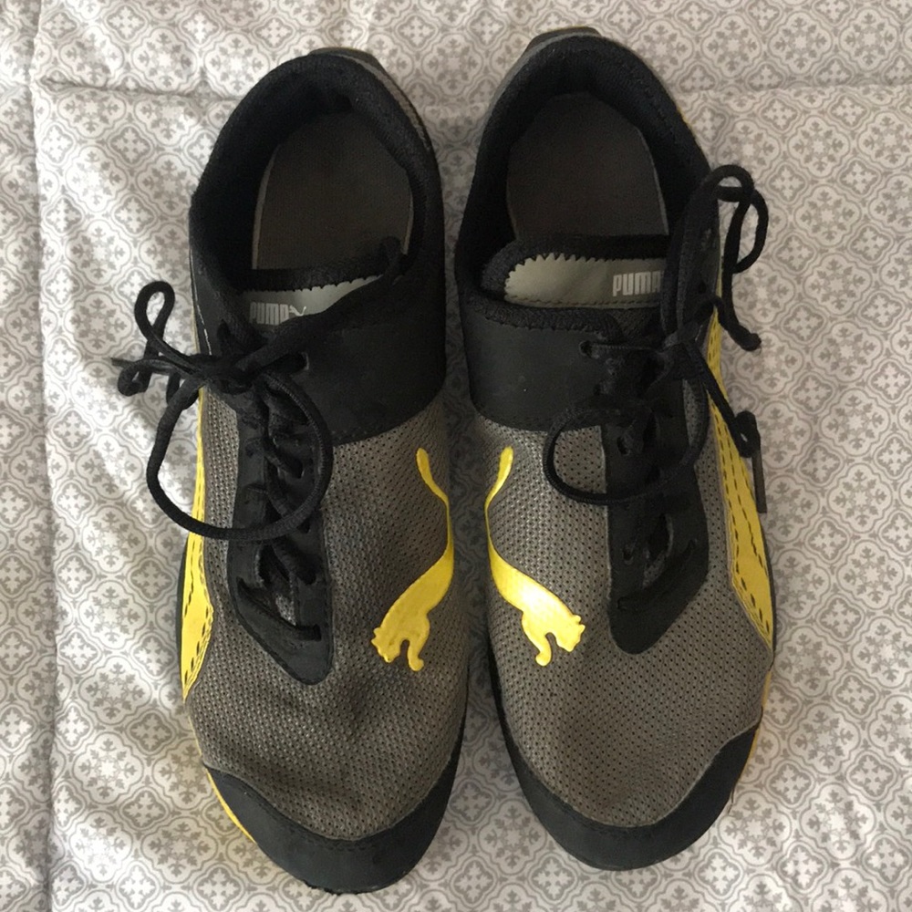 Boys Puma shoes